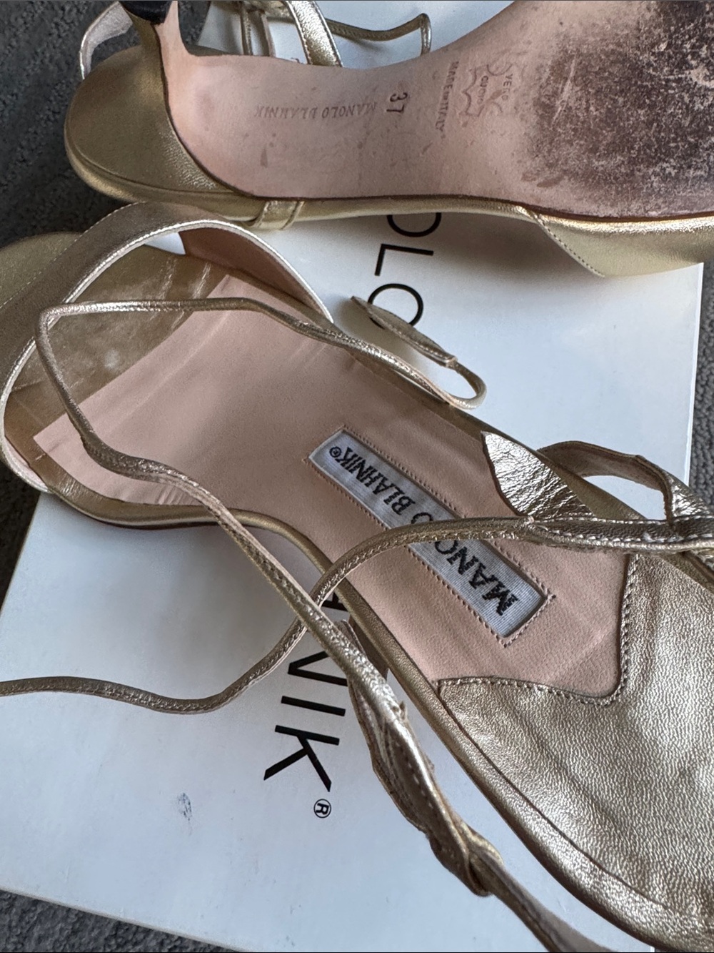 Manolo Blahnik Metallic Gold Strappy kitten heels sandals size 37 - Picture 6 of 8